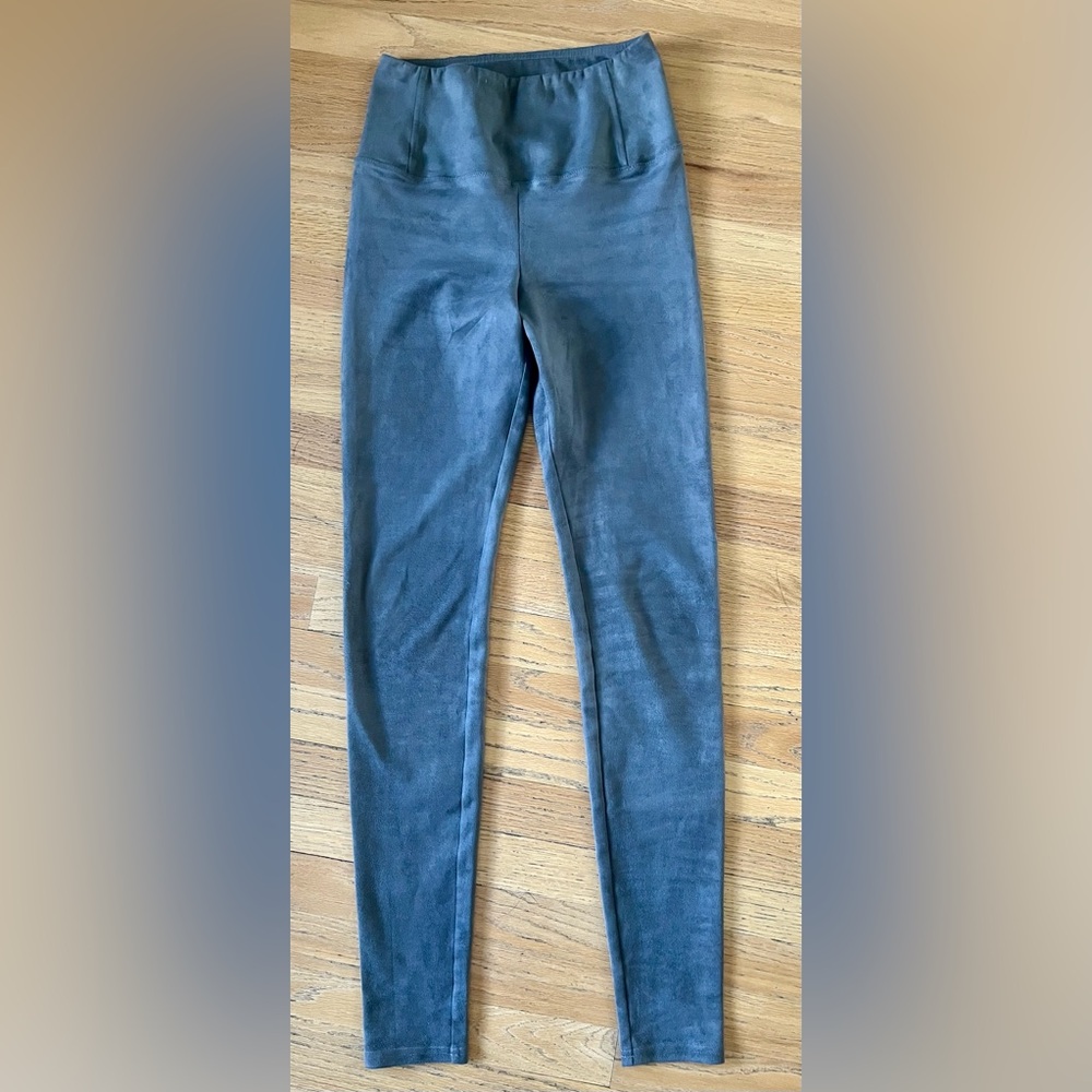 Aritzia Wilfred Free Daria Suede Leggings Sz M brown